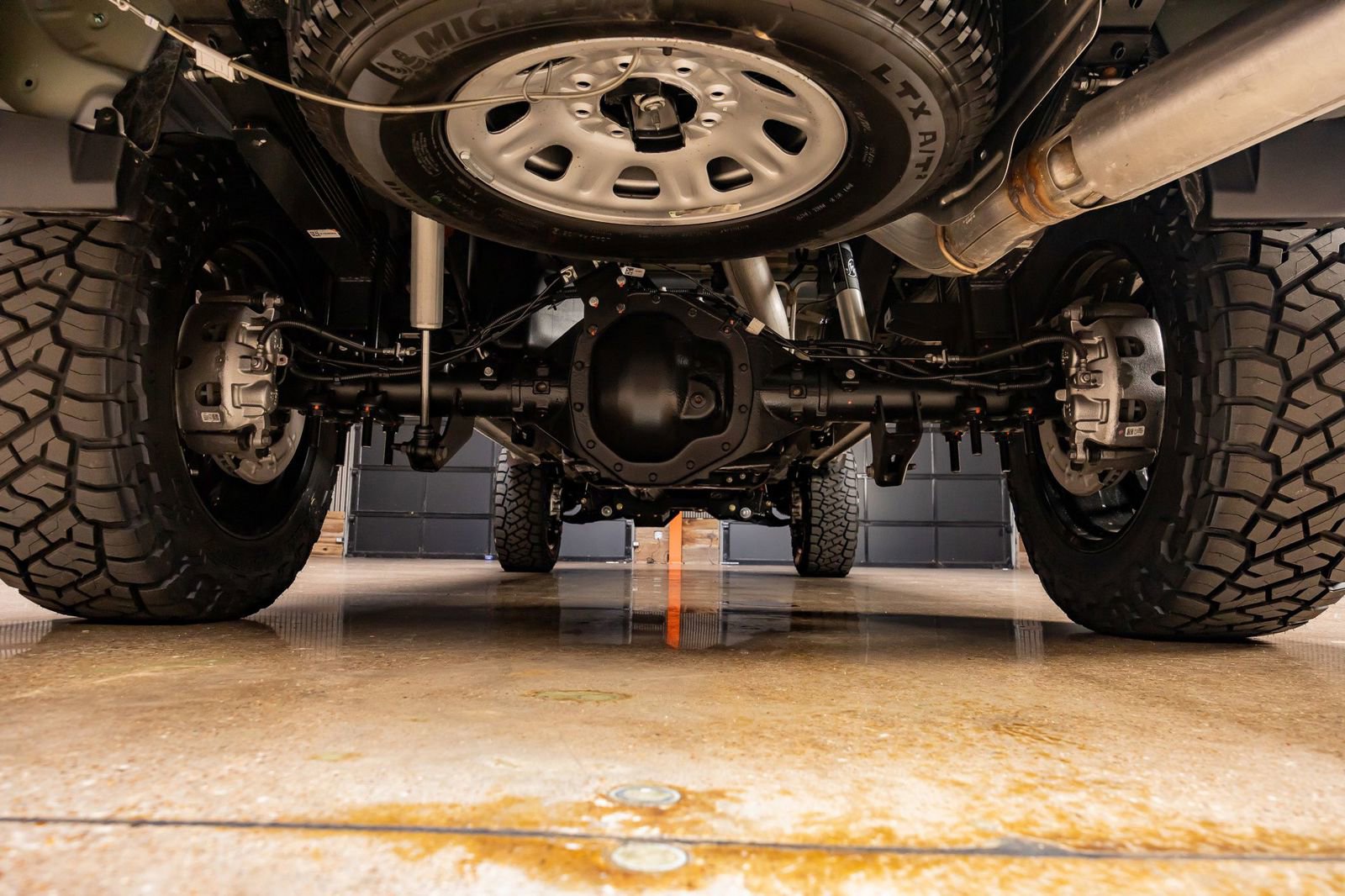 Used 2025 GMC Sierra 2500 AT4 w/ AT4 Premium Plus Package image 15