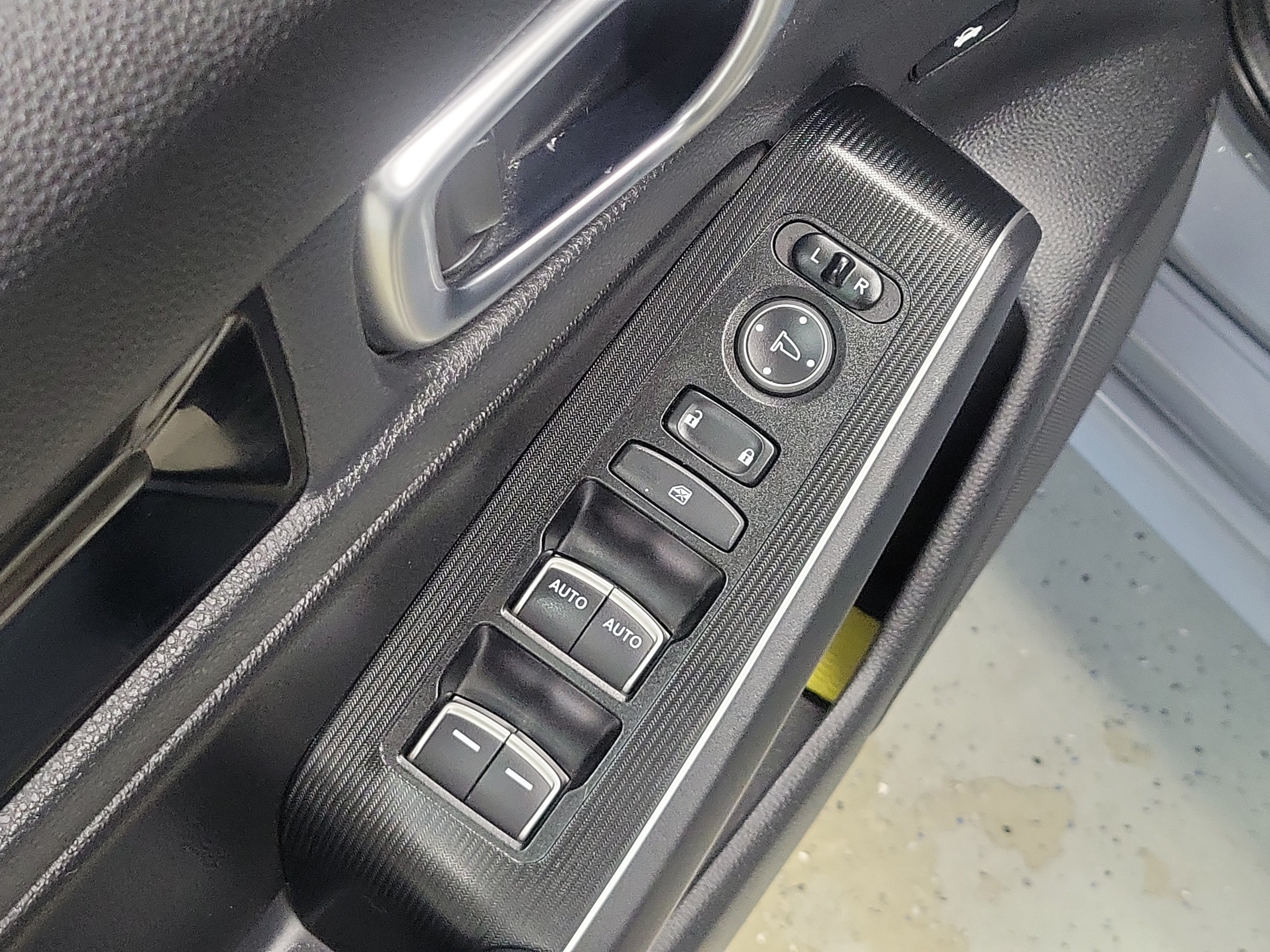 Used 2022 Honda Civic Touring image 22