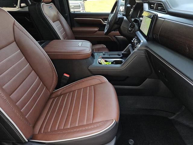 Used 2025 GMC Sierra 3500 Denali Ultimate AWD/4WD image 32