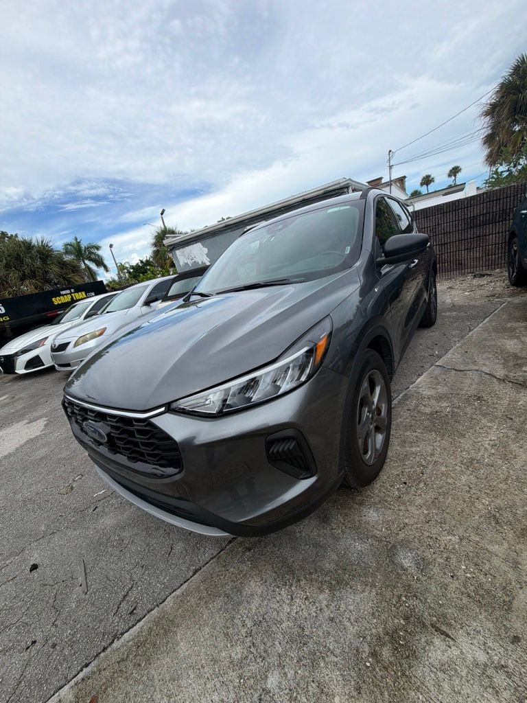 Used 2025 Ford Escape ST-Line