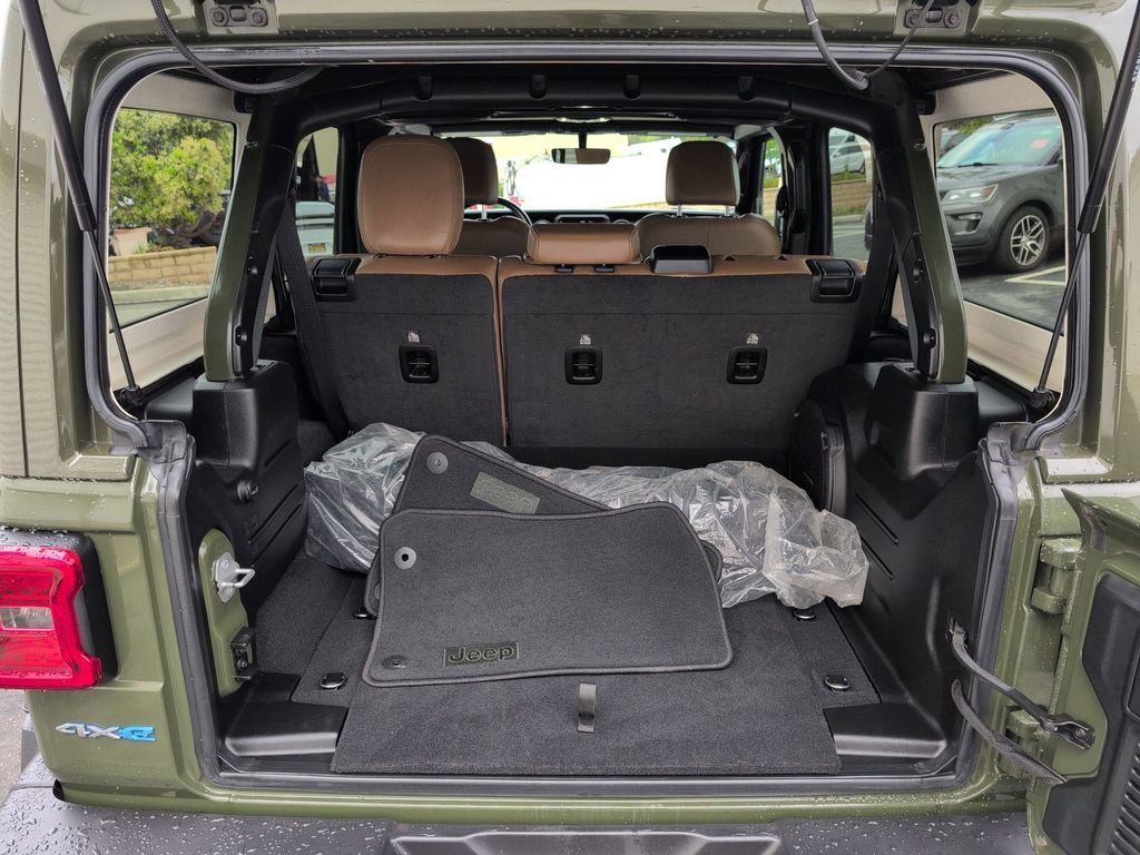 Certified 2021 Jeep Wrangler Unlimited Sahara w/ Cold Weather Group image 25