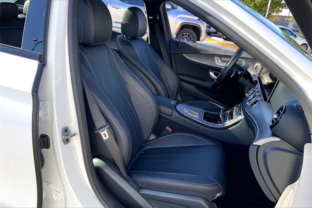 Used 2022 Mercedes-Benz E 450 4MATIC Sedan image 9