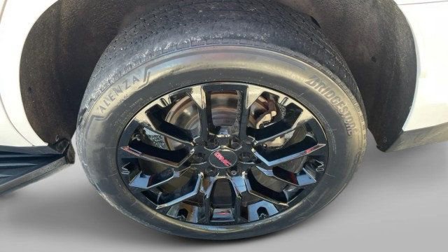 Used 2022 GMC Yukon SLT w/ SLT Premium Package RWD image 23