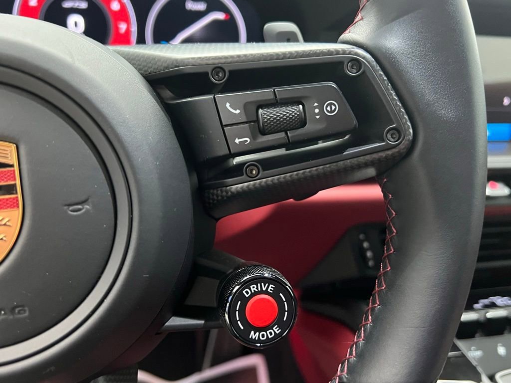 Used 2025 Porsche 911 Targa 4 GTS image 9