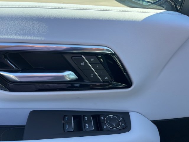 New 2026 Chevrolet Suburban Premier w/ Sun And Tow Package image 16