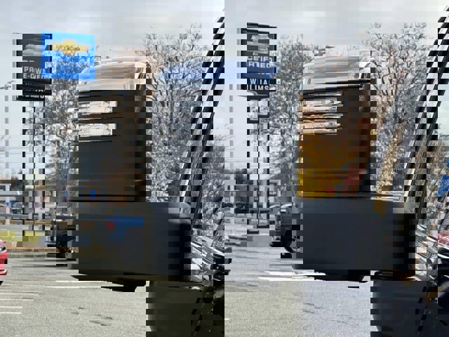 Used 2022 GMC Sierra 3500 Denali image 8