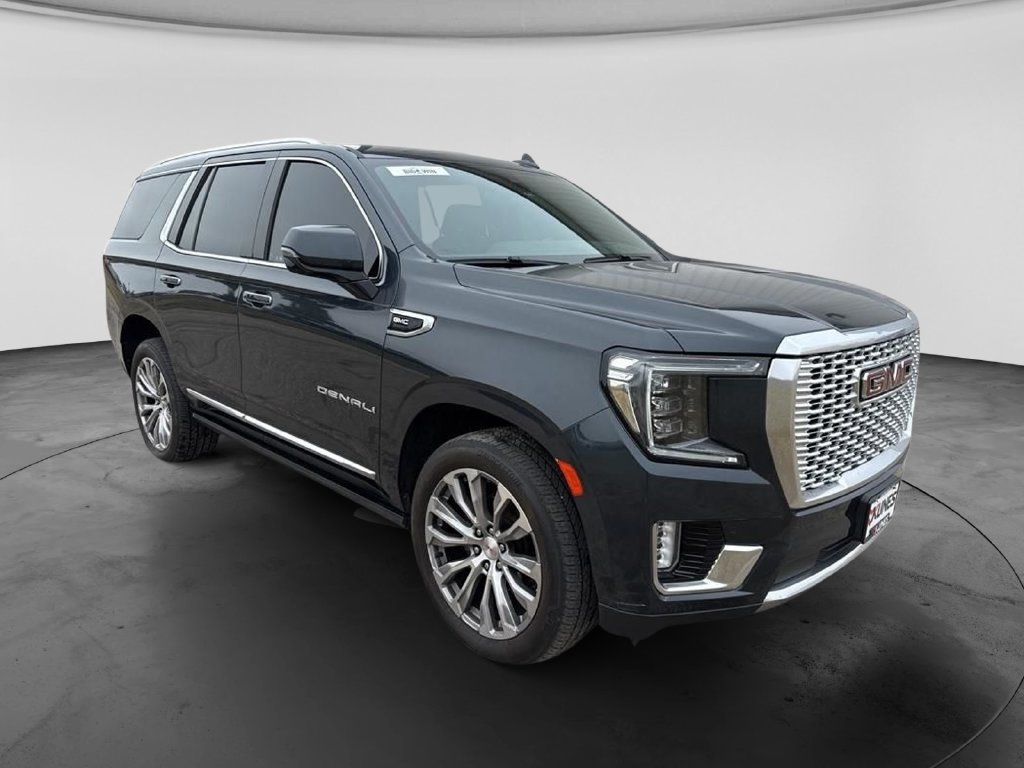 Used 2021 GMC Yukon Denali w/ Denali Premium Package AWD/4WD image 3