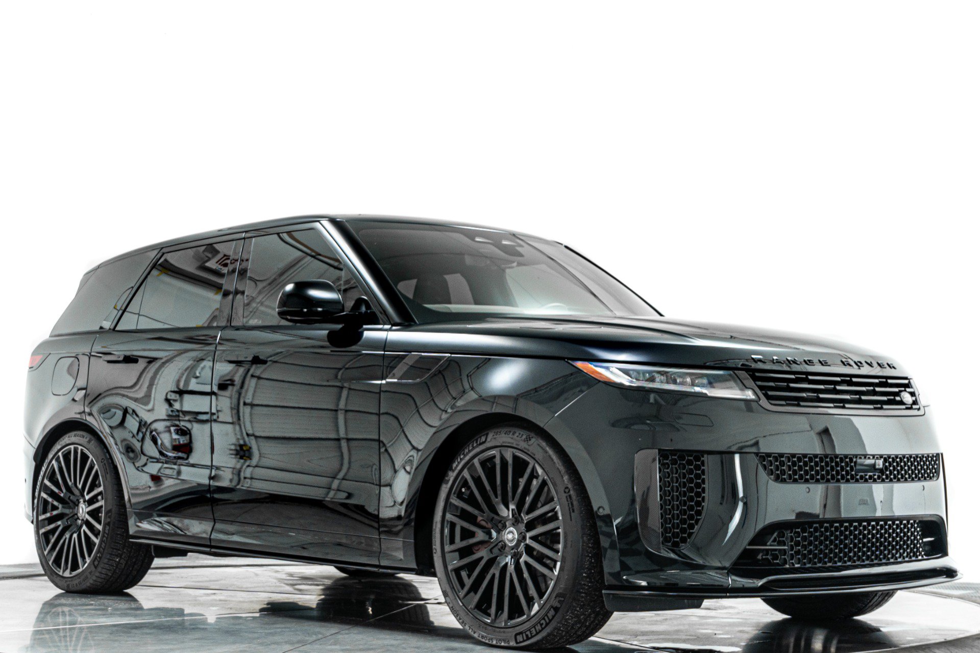 Used 2025 Land Rover Range Rover Sport SV Edition Two AWD/4WD image 34
