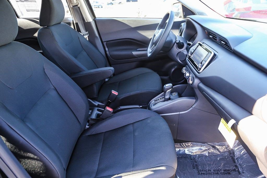 New 2025 Nissan Kicks Play S w/ Interior Electronics Package FWD image 18