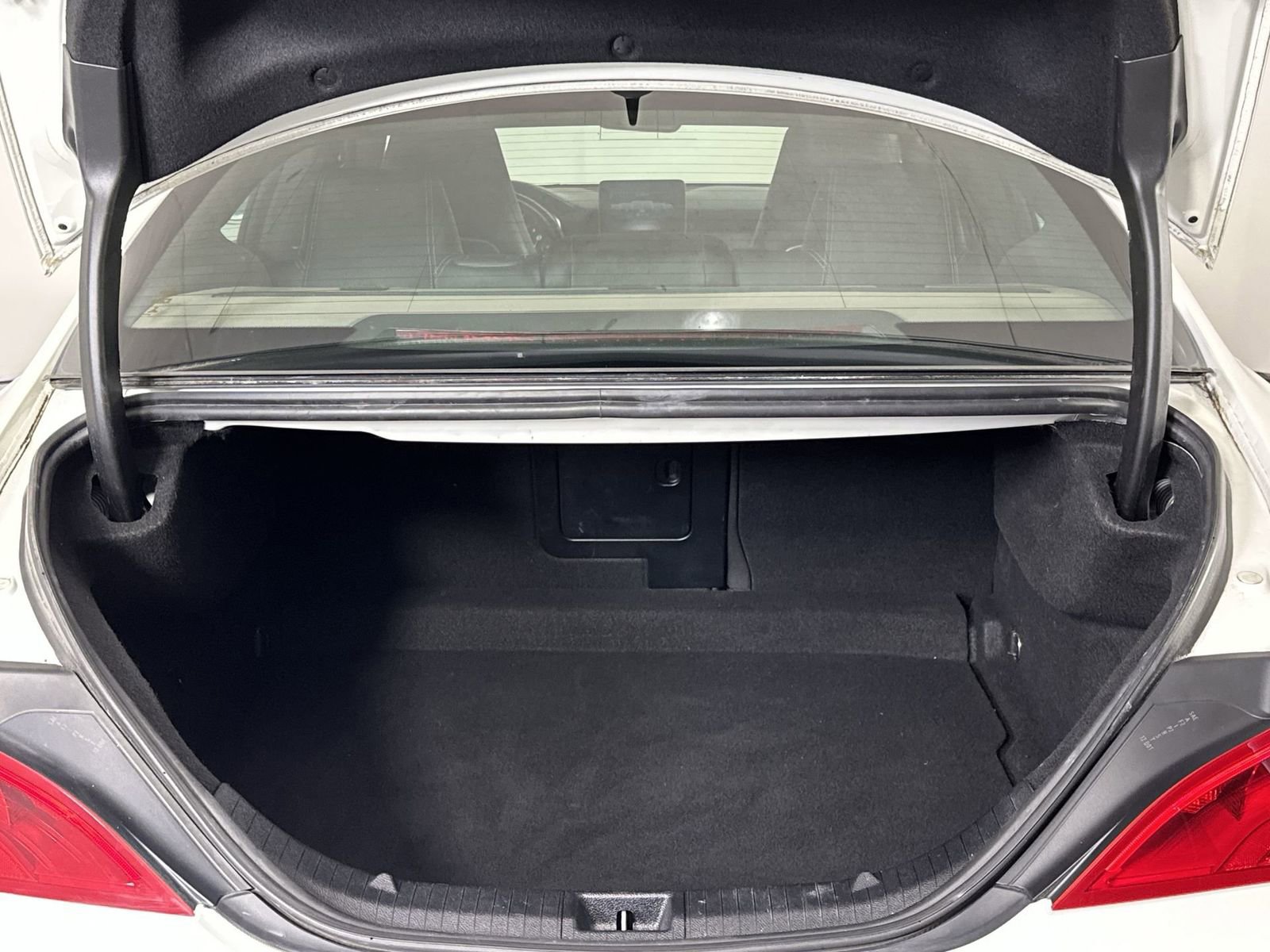 Used 2018 Mercedes-Benz CLA 250 image 23