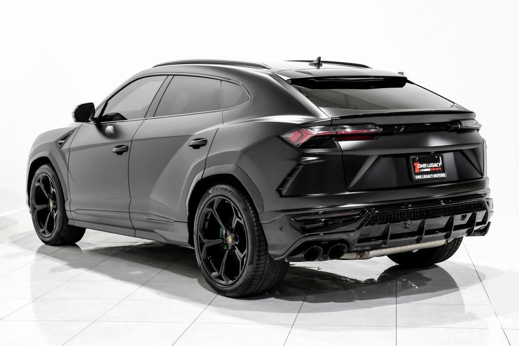 Used 2021 Lamborghini Urus AWD/4WD image 11