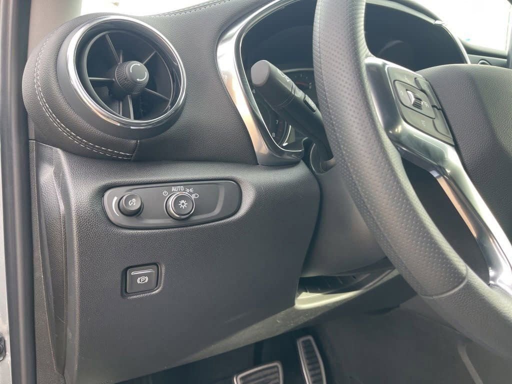 New 2026 Chevrolet Blazer LT w/ Convenience Package image 13