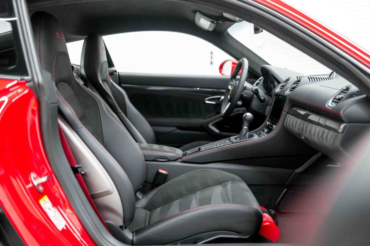 Used 2024 Porsche 718 Cayman GTS RWD image 53