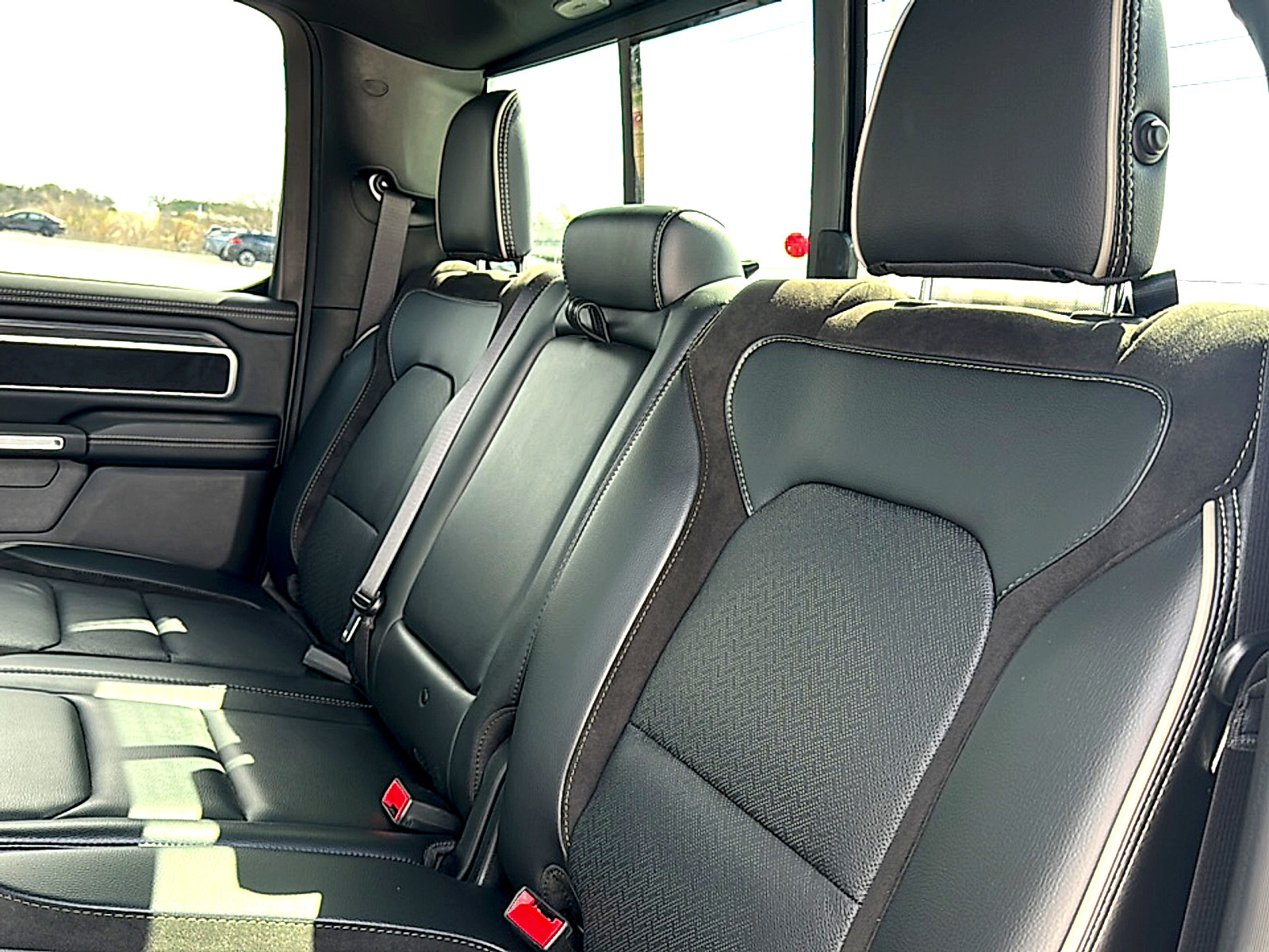 Used 2024 RAM 1500 Laramie image 19