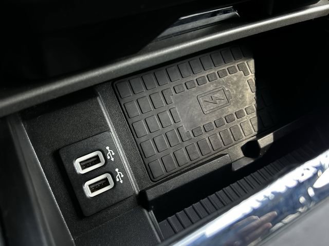 Used 2019 Ford Expedition XLT w/ Equipment Group 202A image 21