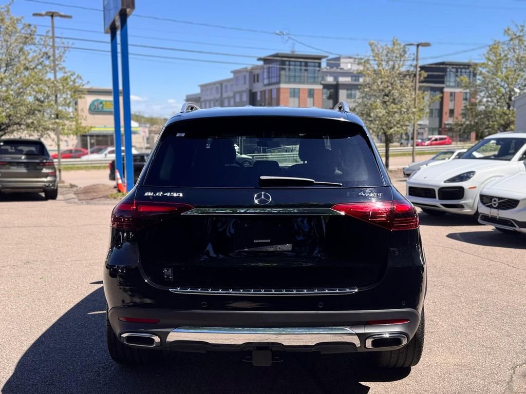 Used 2025 Mercedes-Benz GLE 450 4MATIC image 5