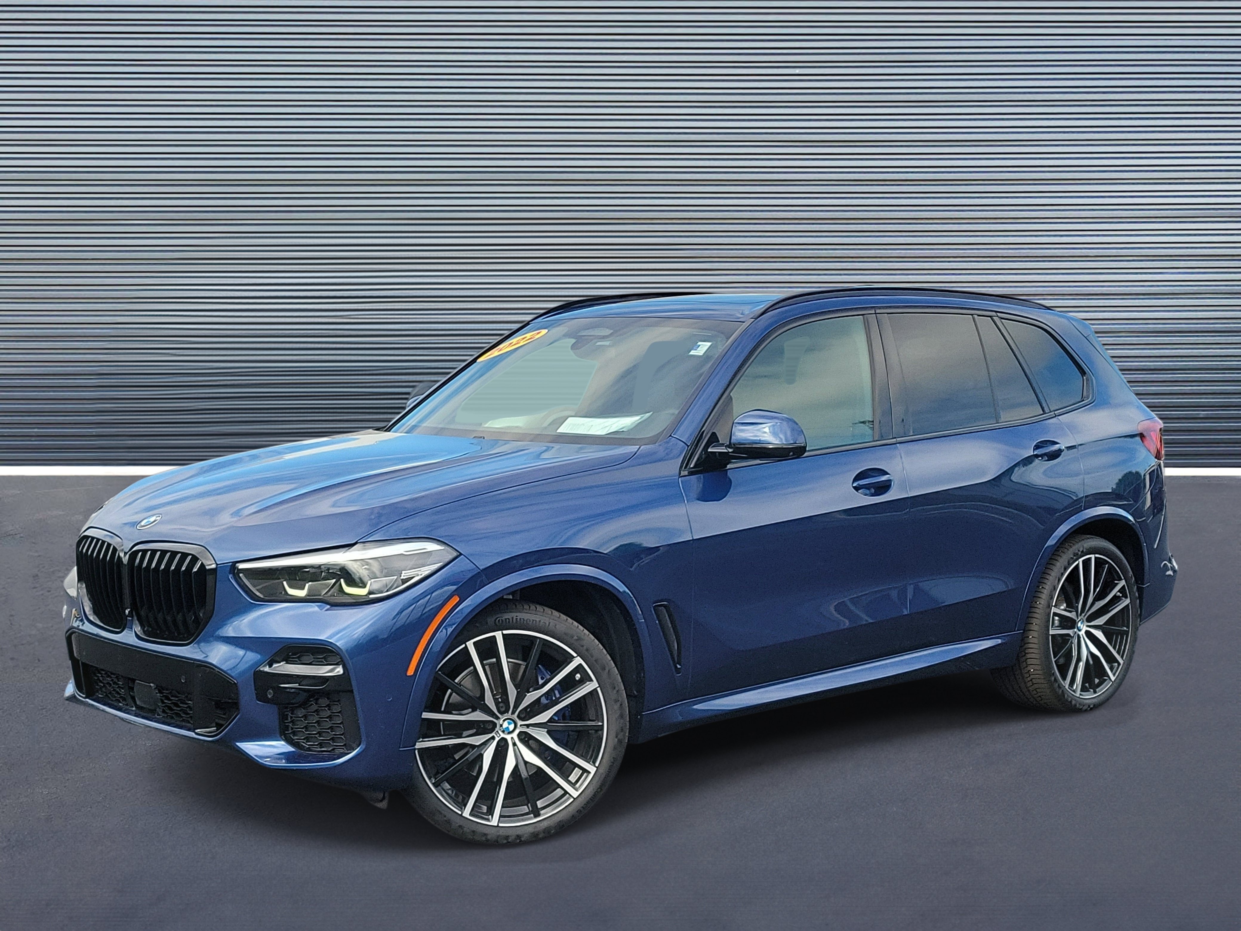 Used 2022 BMW X5 sDrive40i w/ M Sport Package RWD image 1