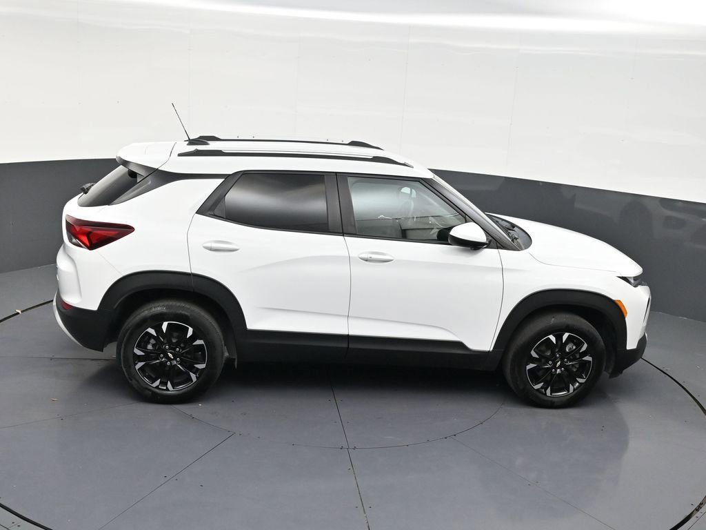 Used 2023 Chevrolet TrailBlazer LT w/ Convenience Package AWD/4WD image 17