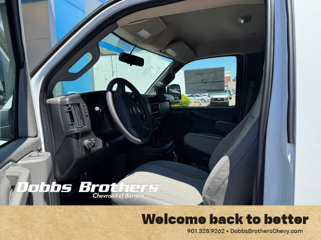 New 2026 Chevrolet Express 3500 Extended w/ Chrome Appearance Package RWD image 10