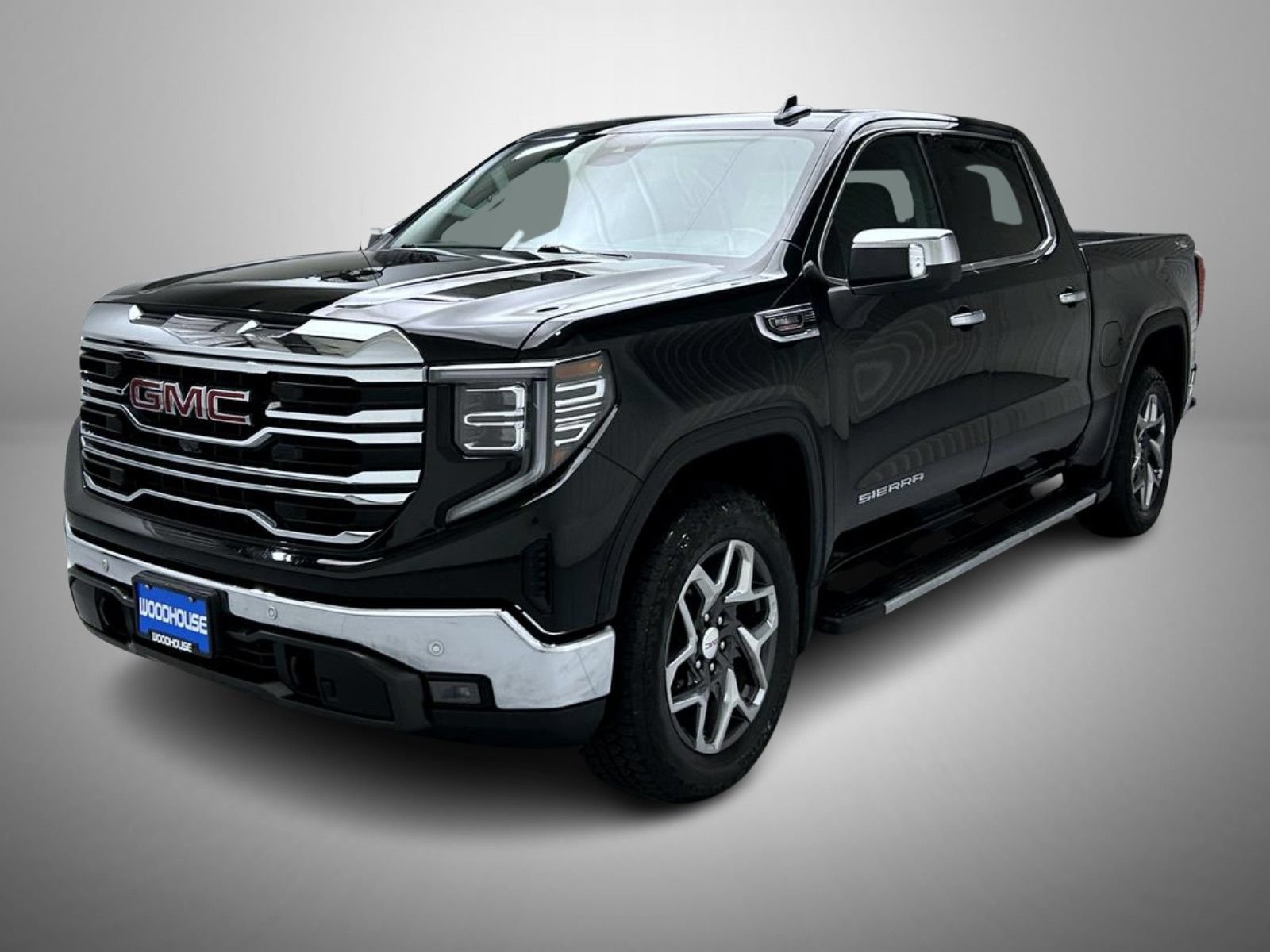Used 2024 GMC Sierra 1500 SLT w/ SLT Premium Plus Package AWD/4WD image 1