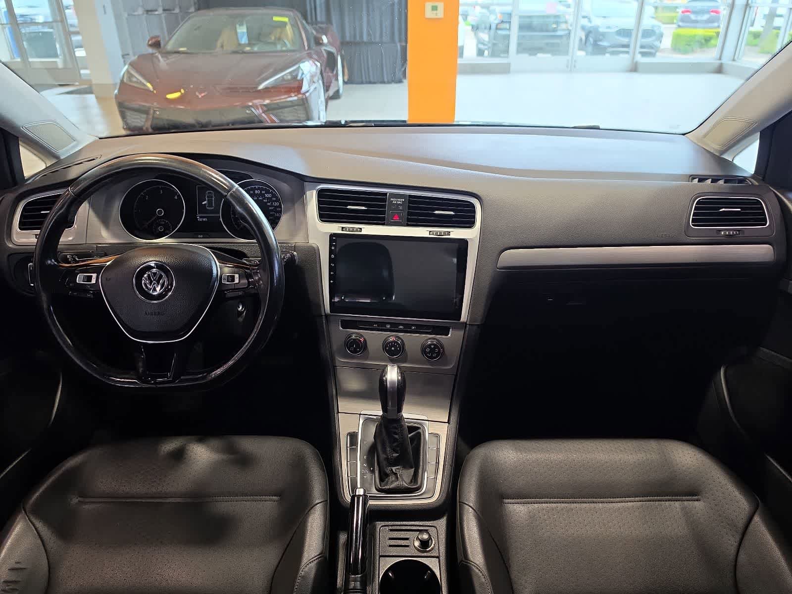 Used 2015 Volkswagen Golf TDI S FWD image 24