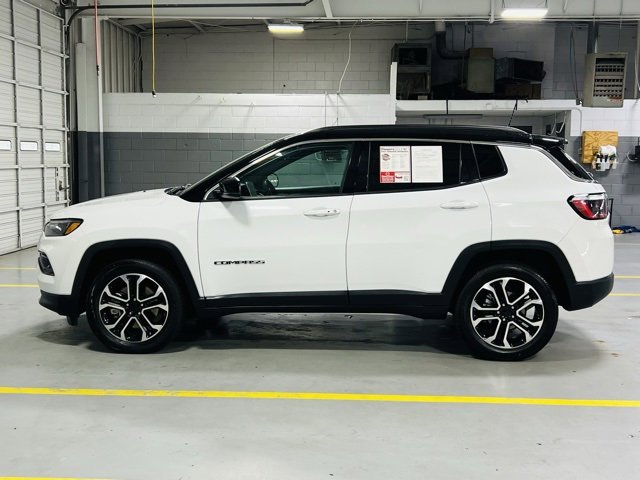 Used 2024 Jeep Compass Limited image 14