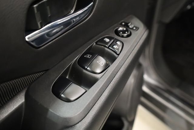 Used 2024 Nissan Kicks SV image 14