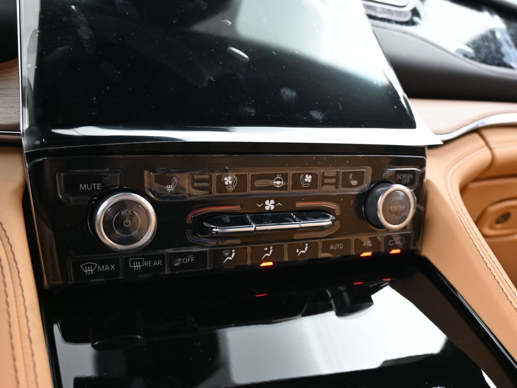 New 2025 Jeep Grand Cherokee L Summit AWD/4WD image 25