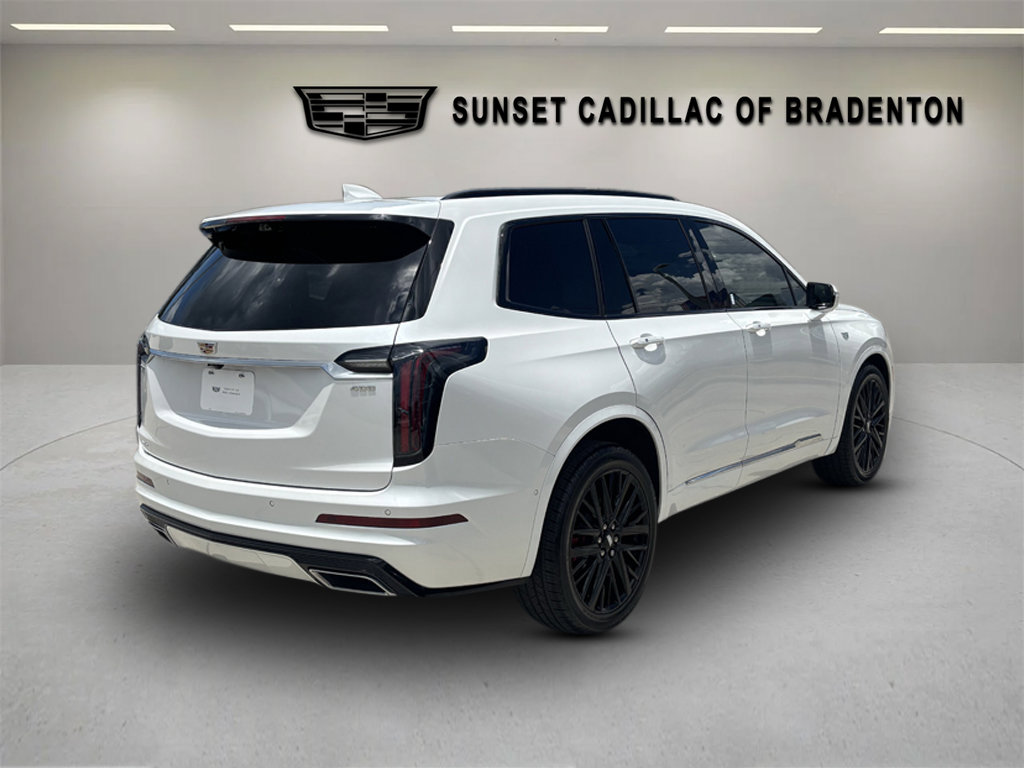 Certified 2023 Cadillac XT6 Sport w/ Platinum Package AWD/4WD image 3