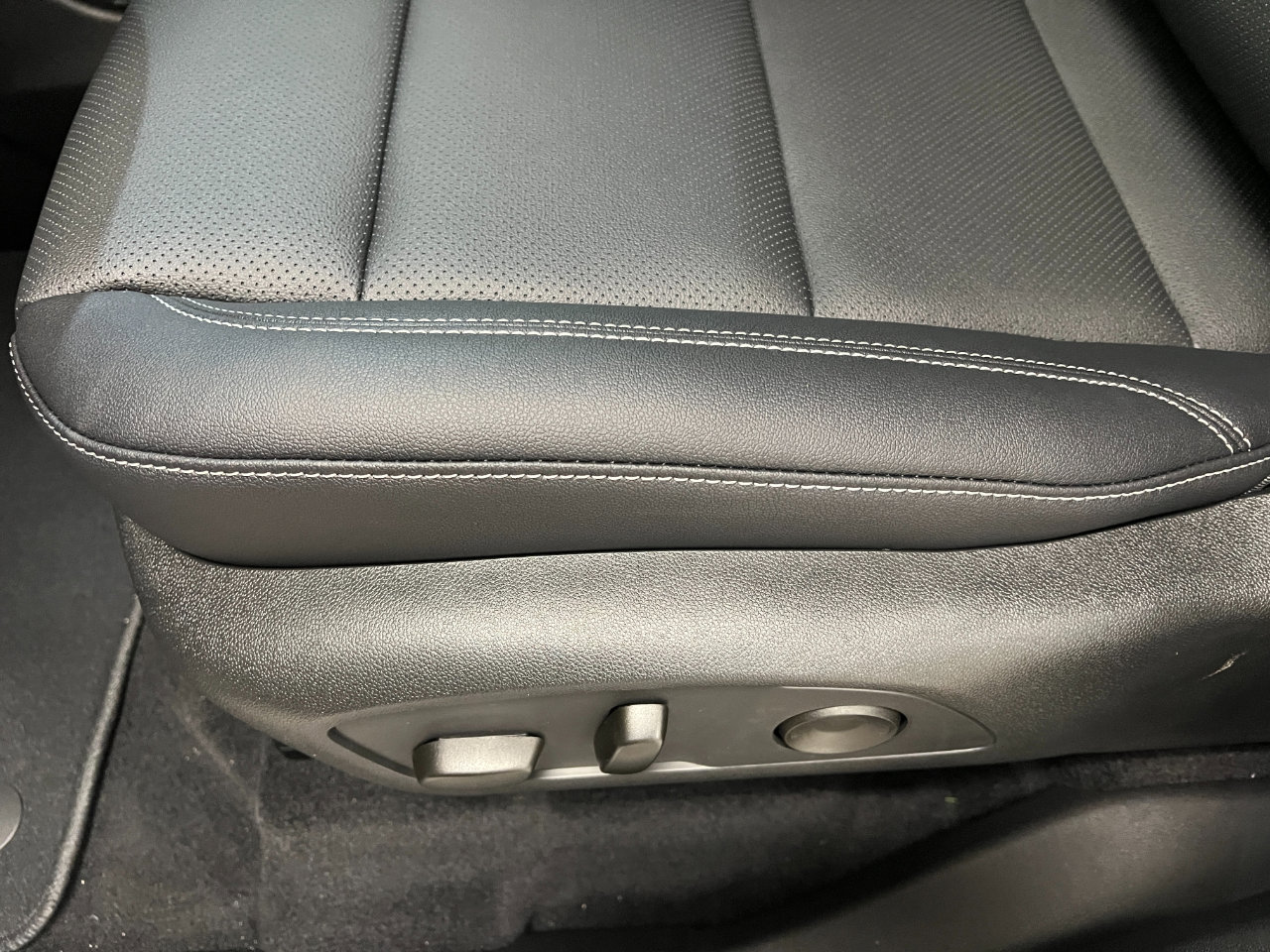 New 2026 Chevrolet Traverse LT image 26