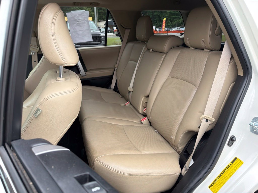 Used 2016 Toyota 4Runner Limited AWD/4WD image 18