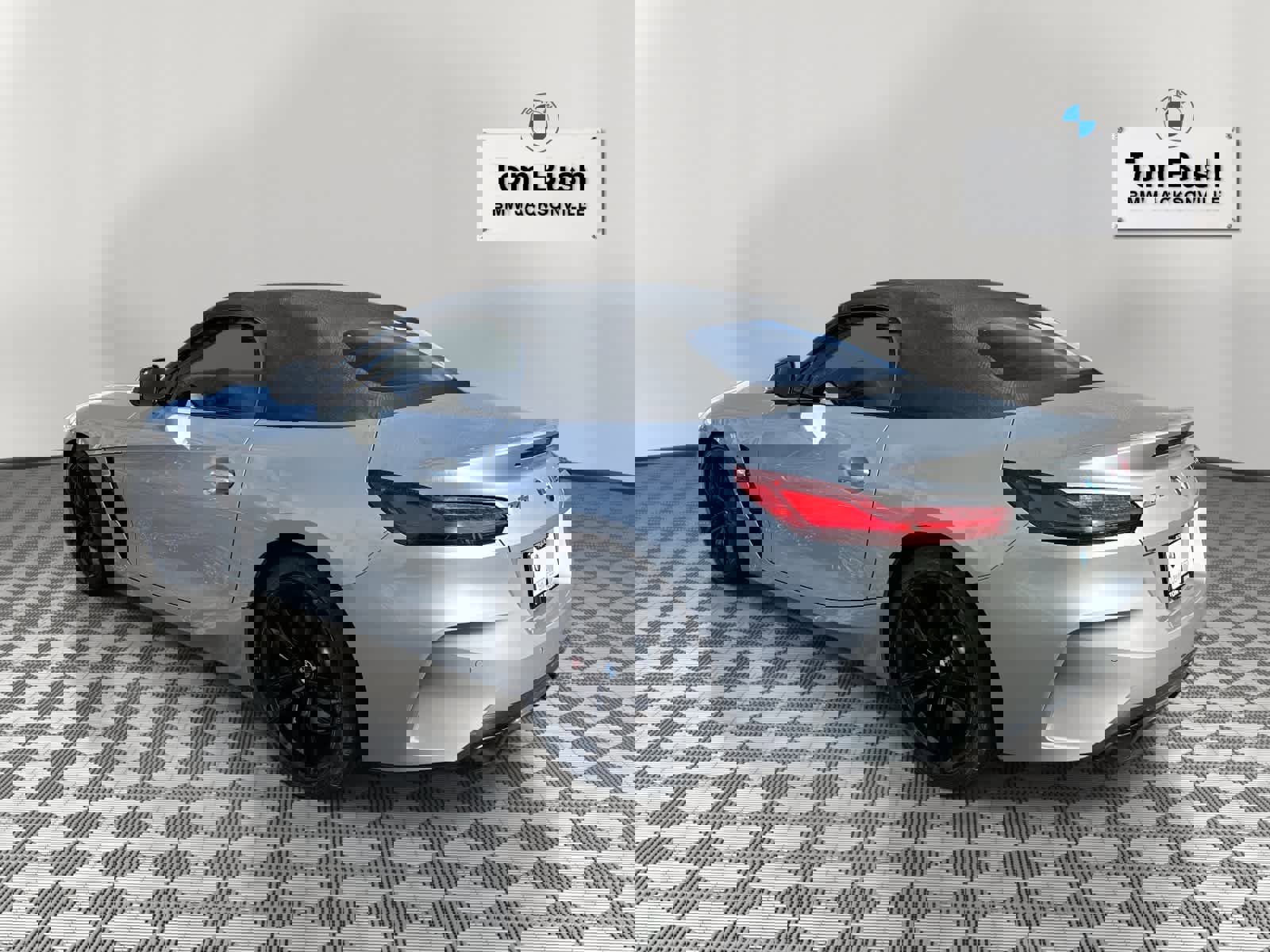 Certified 2021 BMW Z4 M40i w/ Executive Package image 5