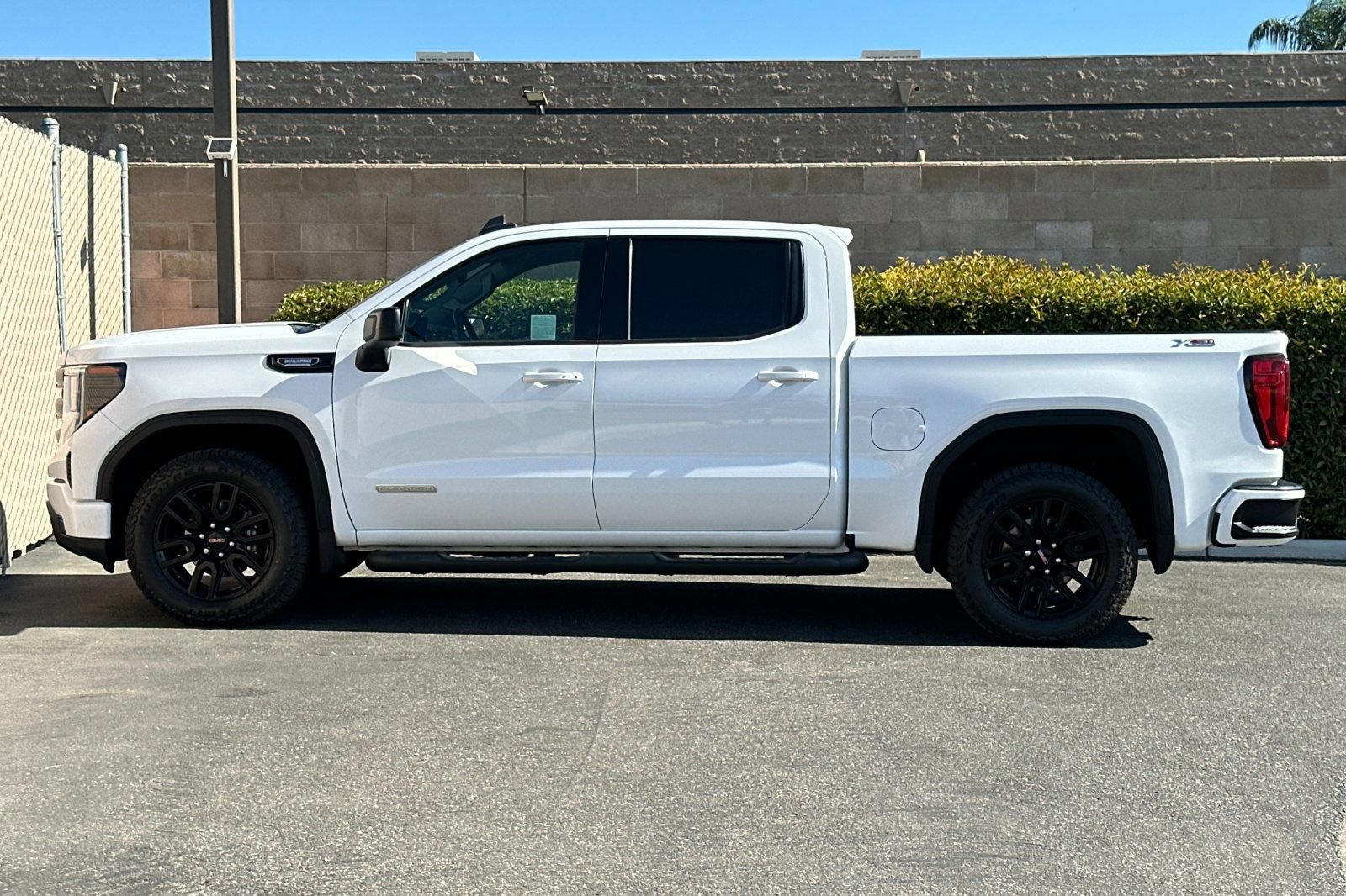 Certified 2023 GMC Sierra 1500 Elevation AWD/4WD image 7