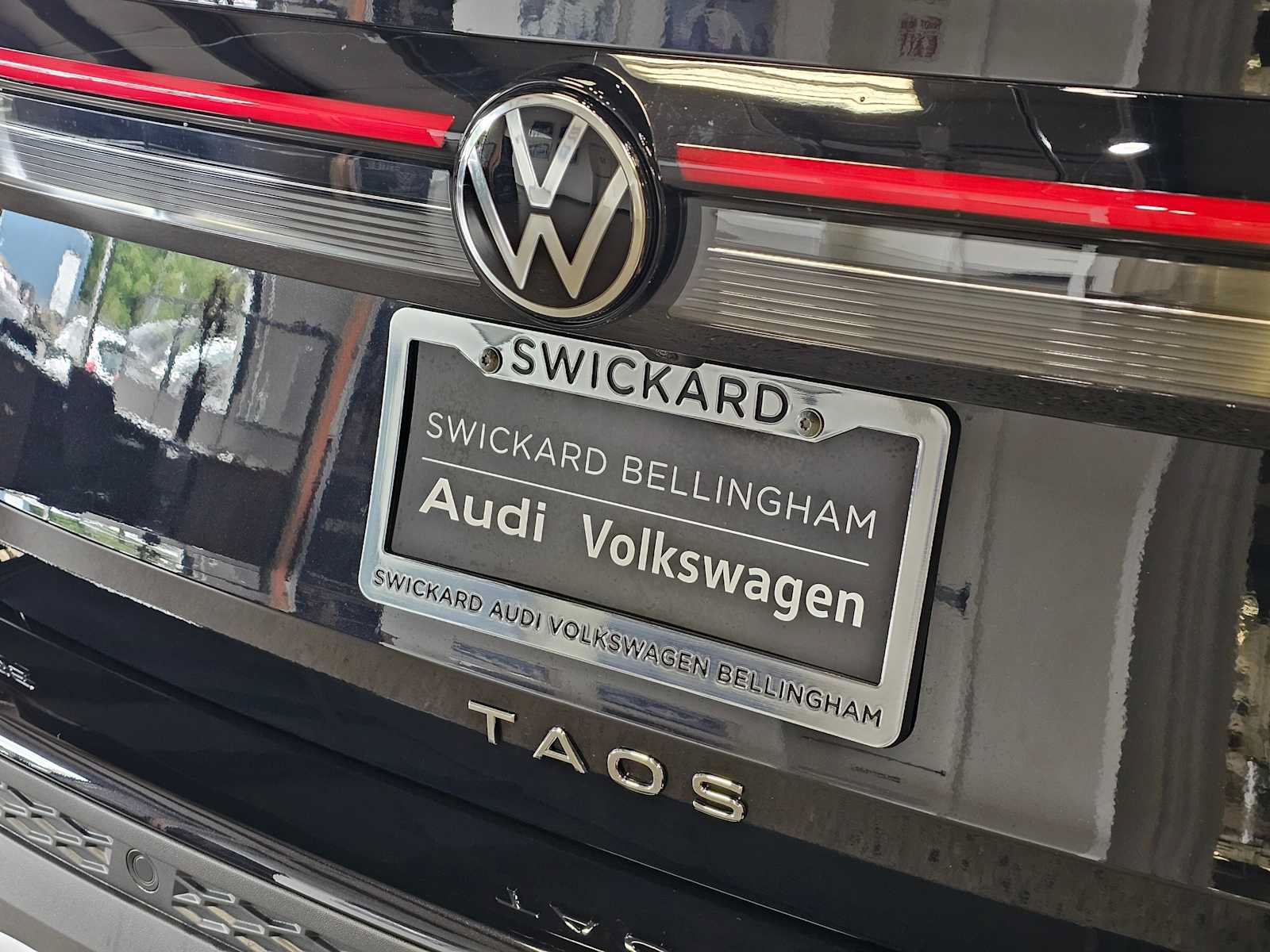 New 2026 Volkswagen Taos SE AWD/4WD image 14