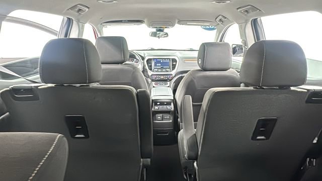 Used 2023 GMC Acadia SLE w/ Driver Convenience Package image 19