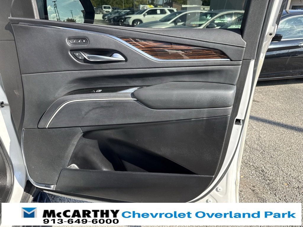 Used 2021 Cadillac Escalade ESV Premium Luxury w/ LPO, Illumination Package image 47