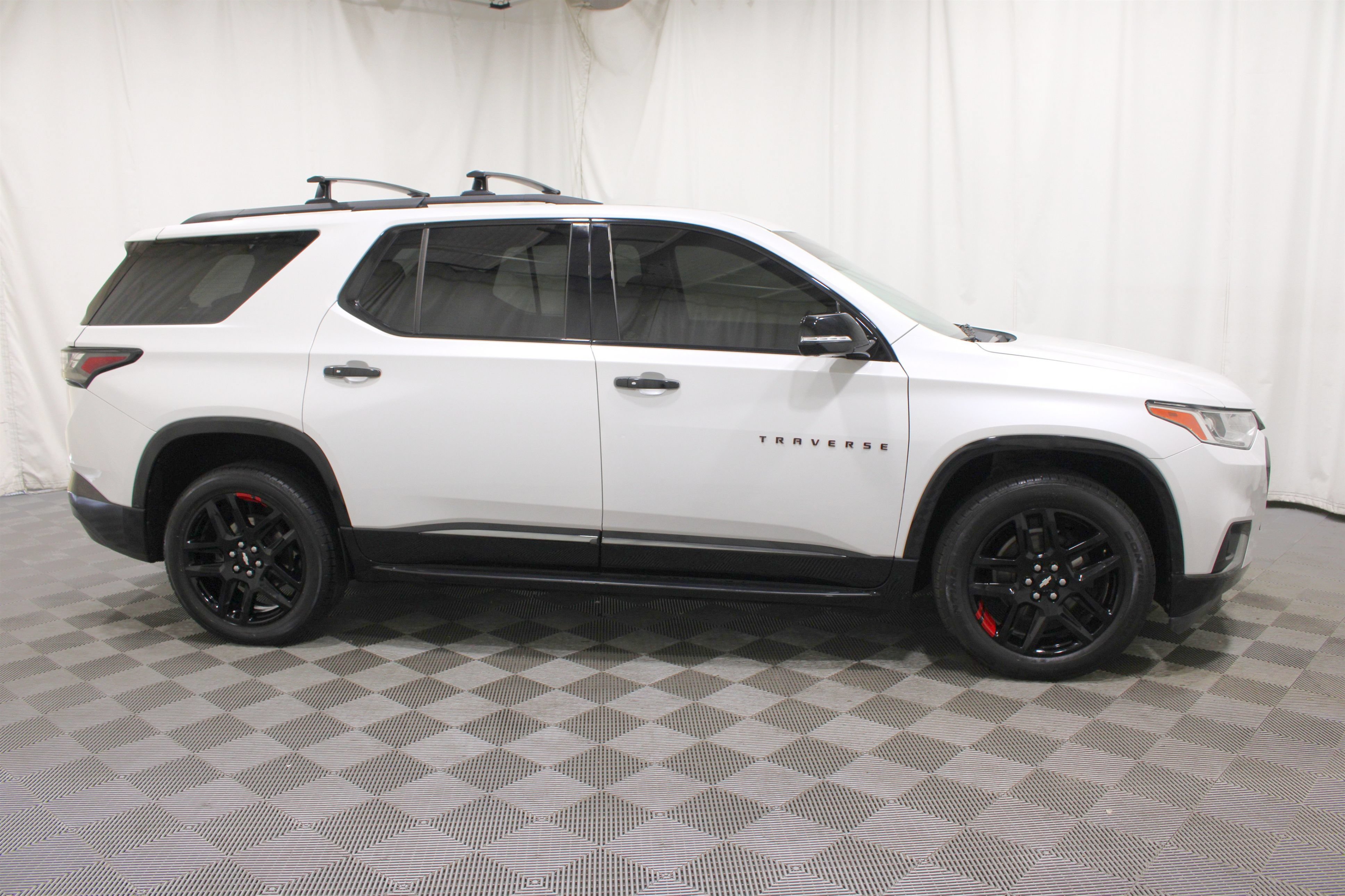 Used 2020 Chevrolet Traverse Premier w/ Redline Edition FWD image 33
