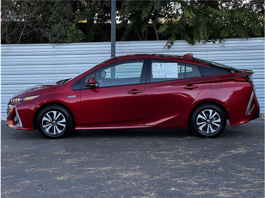 Used 2017 Toyota Prius Prime Advanced FWD image 9