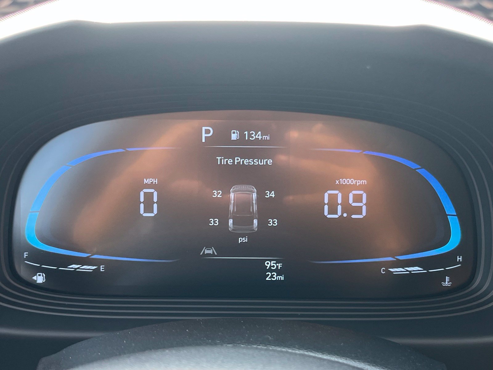 New 2026 Hyundai Venue SEL FWD image 12
