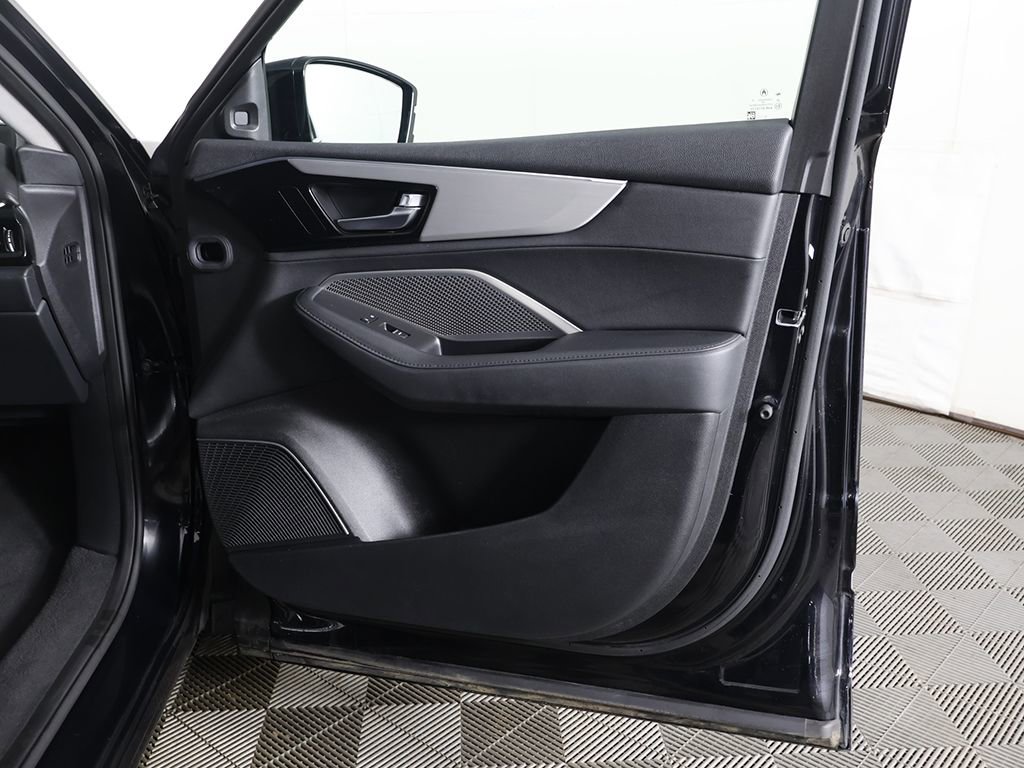 Used 2023 Acura MDX SH-AWD image 21