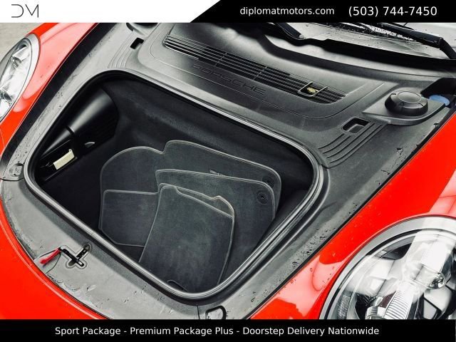 Used 2018 Porsche 911 Carrera 4S AWD/4WD image 46