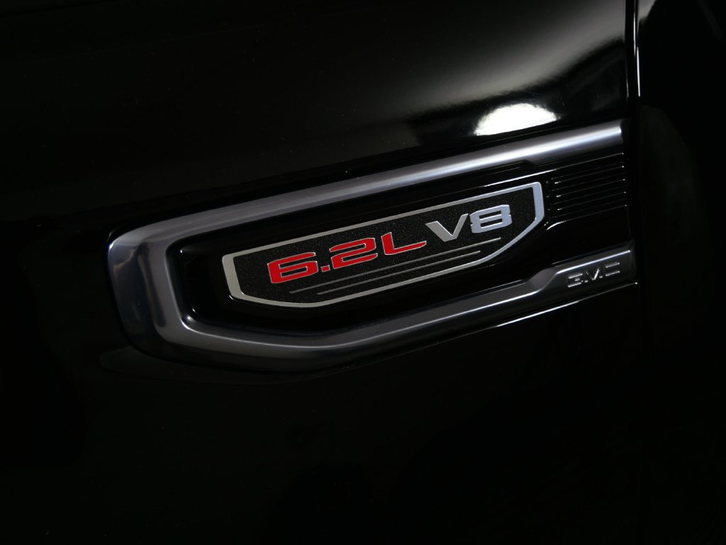Used 2024 GMC Sierra 1500 AT4 w/ Technology Package AWD/4WD image 11