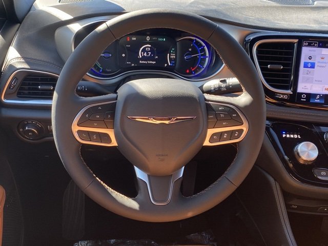 New 2026 Chrysler Pacifica Pinnacle image 41