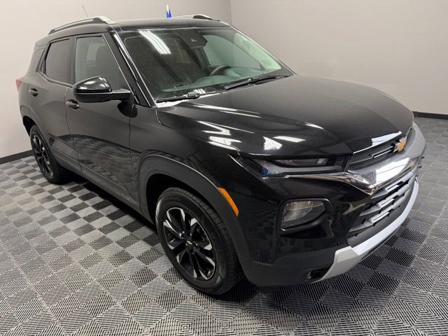 Used 2023 Chevrolet TrailBlazer LT w/ Convenience Package image 2