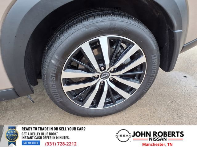 Used 2024 Nissan Pathfinder Platinum w/ Cargo Package image 26