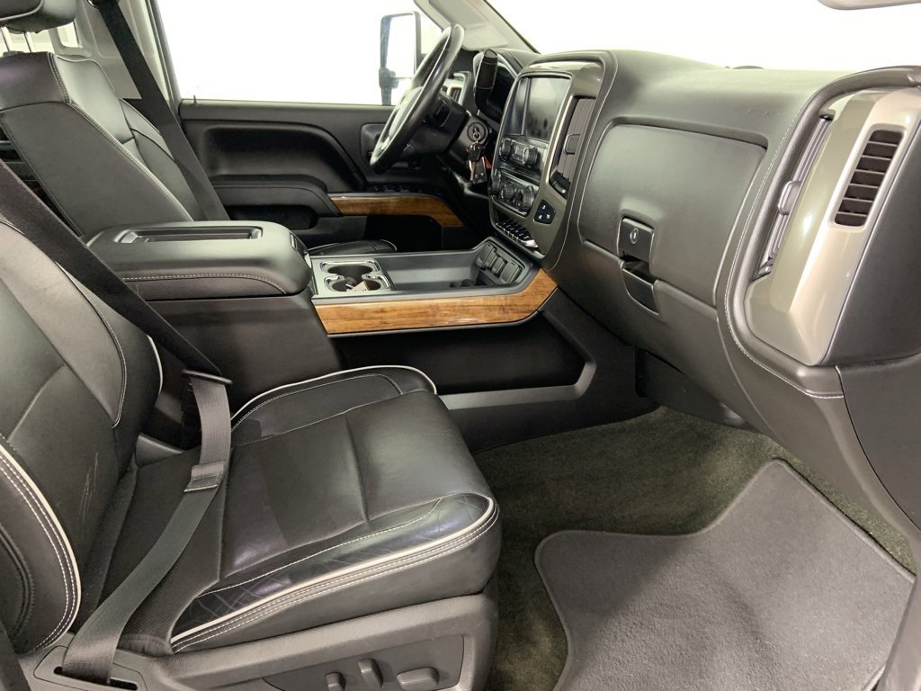 Used 2017 Chevrolet Silverado 3500 High Country w/ Duramax Plus Package image 16