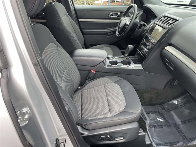 Used 2018 Ford Explorer XLT w/ Equipment Group 201A image 29