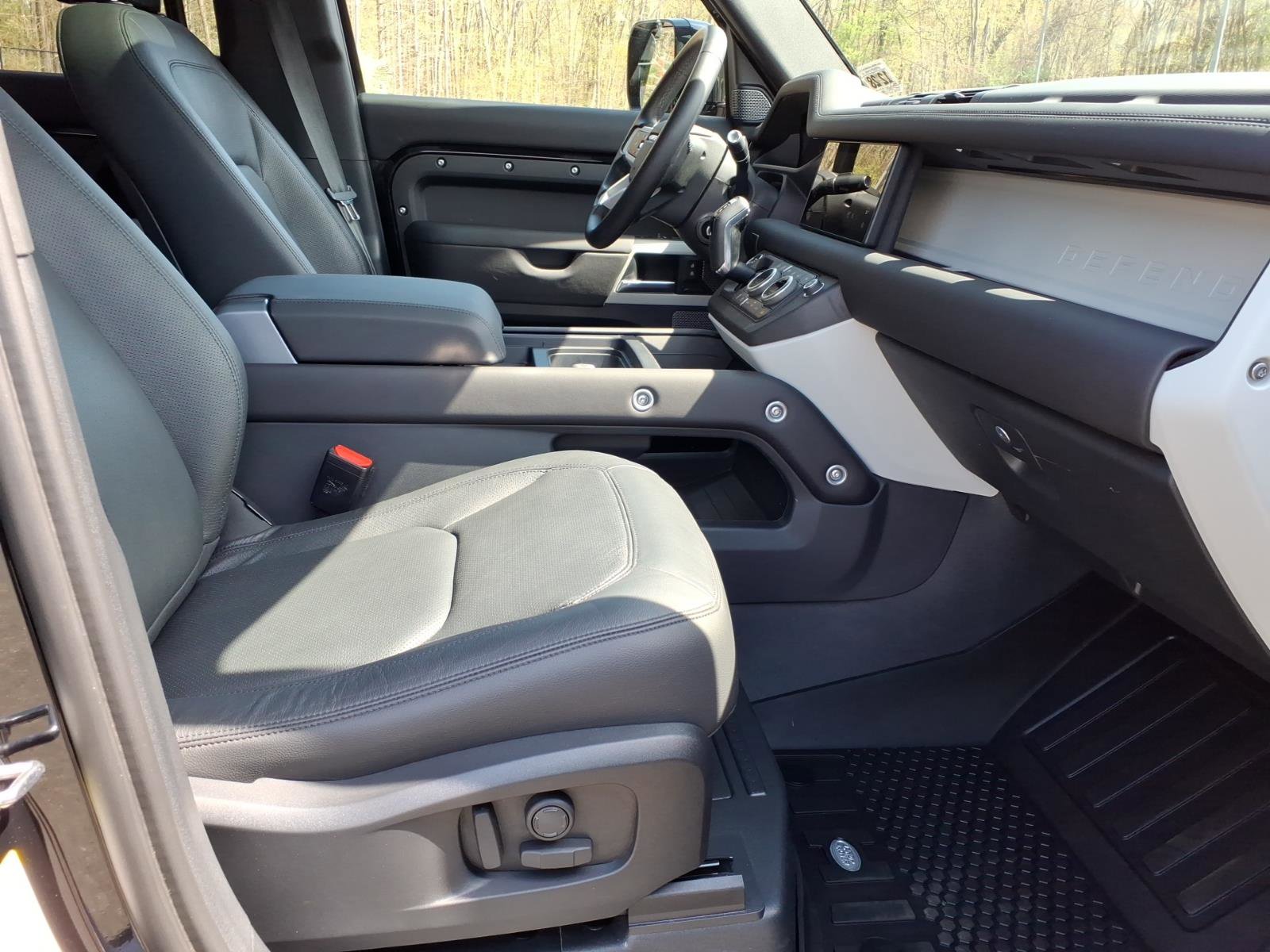 Certified 2024 Land Rover Defender 110 S AWD/4WD image 3