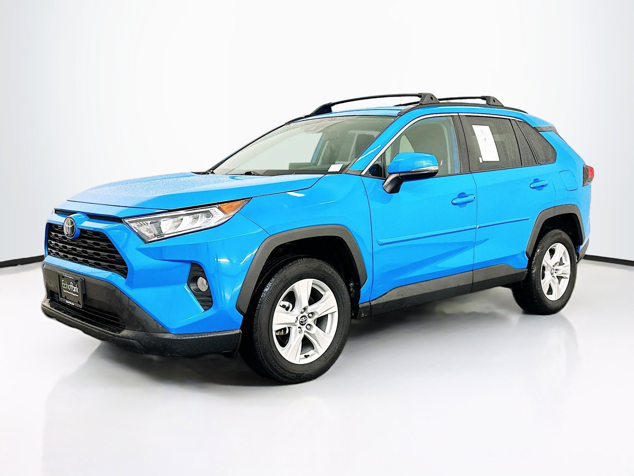 Used 2021 Toyota RAV4 XLE image 3
