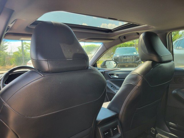 Used 2019 Toyota Avalon XLE w/ Moonroof Package FWD image 23